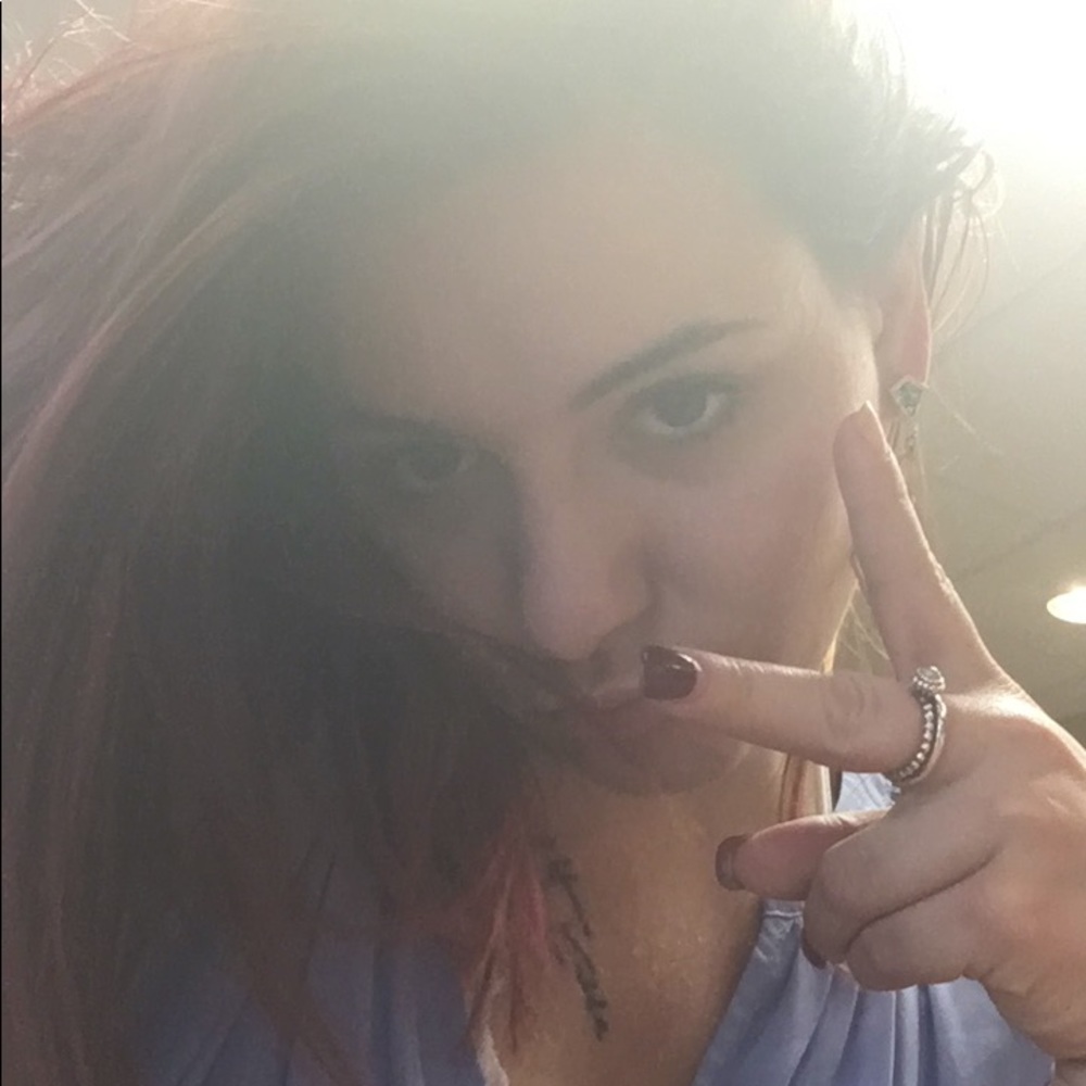 Meet your Posher, Karlee